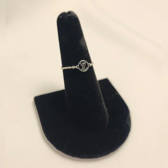 Authentic Louis Vuitton Silver Chain blooming strass ring Unique RARE